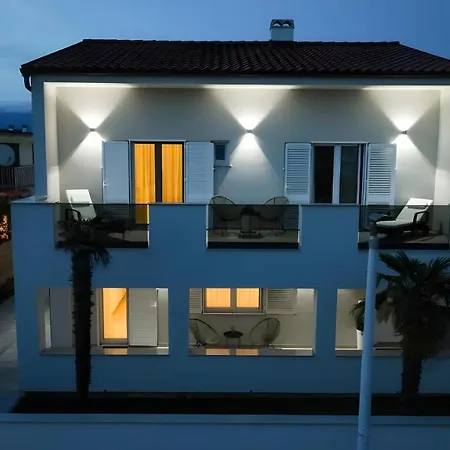 Judita With Private Pool And Bicycles Privlaka (Zadar)